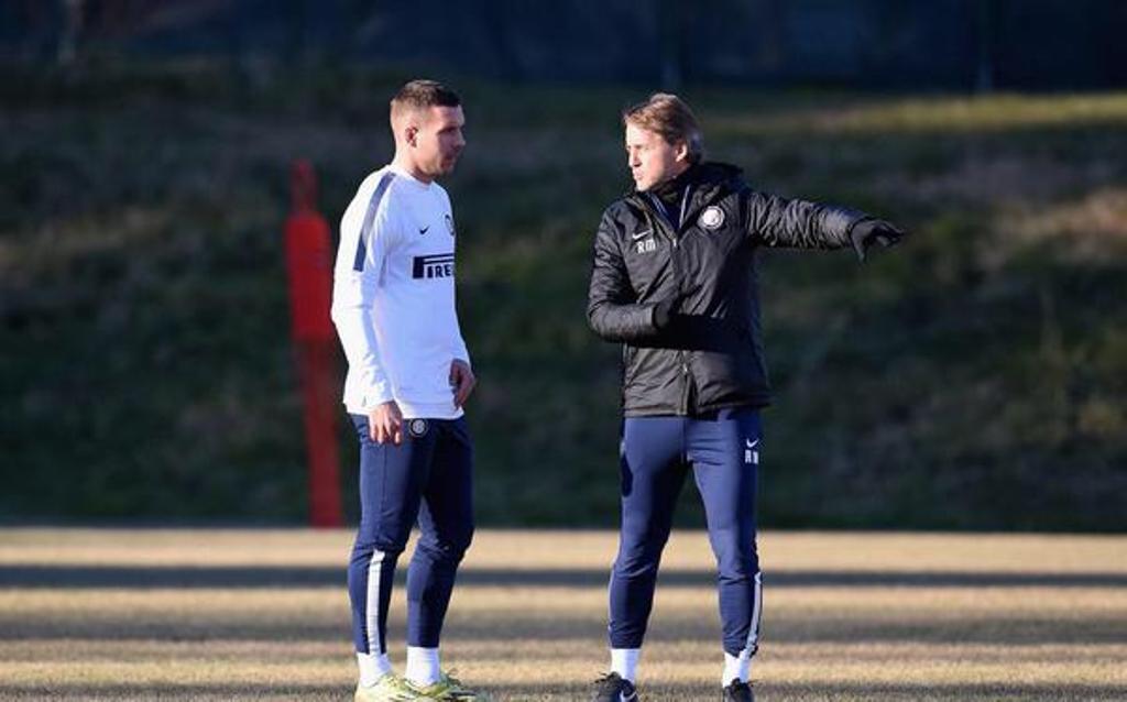Kicauan Podolski Usai Resmi Jadi Pemain Inter